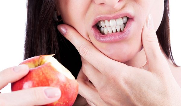 Симптомы развития кисты зуба