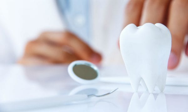 Консультация в профессорской стоматологии “22 век” проводится абсолютно бесплатно
