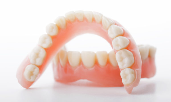 Осложнения в стоматологии после протезирования зубов