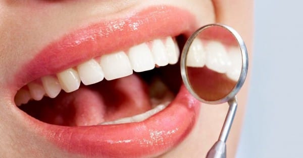 Владея современными технологиями восстановления зубов, специалисты клиники “22 век” решают все вопросы
